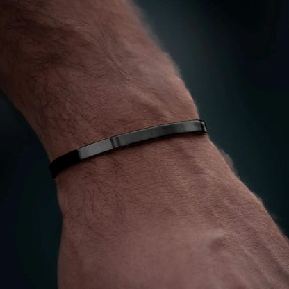 Kylyan Cuff черна гривна